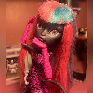 Monster High Doll/ Catty Noire / Boo York Bloodway